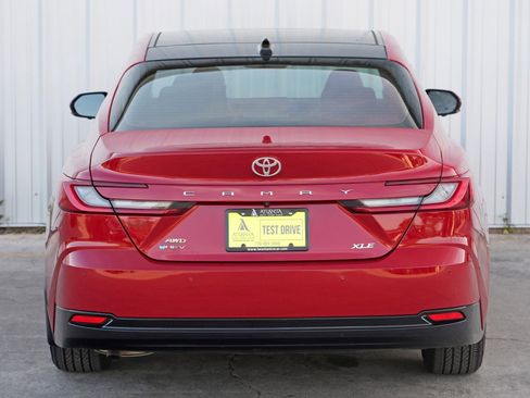 Used 2025 Toyota Camry XLE w/ Premium Plus Package image 50