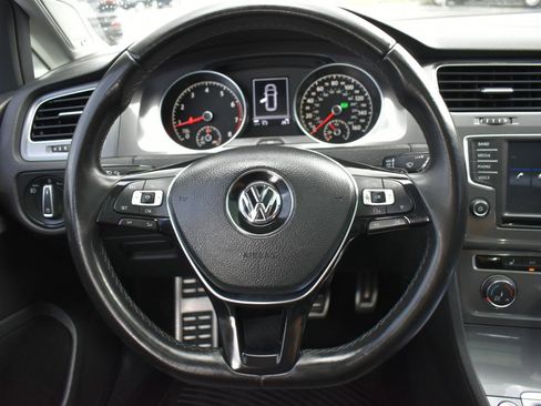 Used 2017 Volkswagen Golf Alltrack SE AWD/4WD image 14