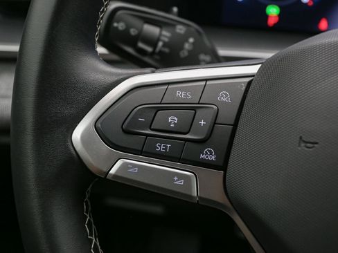 Used 2025 Volkswagen Tiguan S AWD/4WD image 33