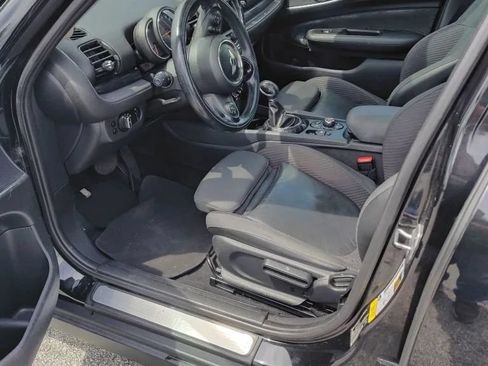 Used 2016 MINI Cooper Clubman FWD image 5