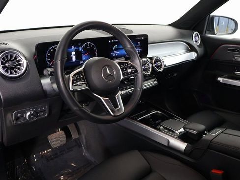 Certified 2023 Mercedes-Benz GLB 250 4MATIC image 7