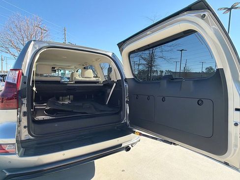 Used 2021 Lexus GX 460 Premium image 41