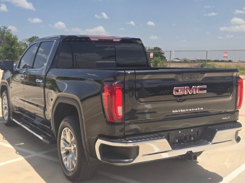 Used 2022 GMC Sierra 1500 SLT RWD image 5