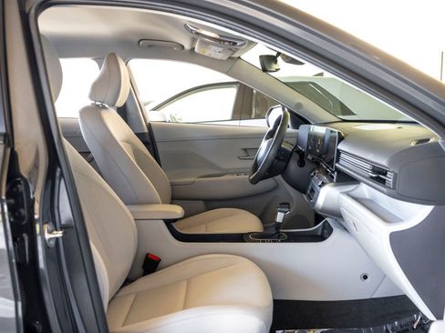 Used 2024 Hyundai Kona SEL image 27