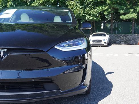 Used 2022 Tesla Model X Plaid AWD/4WD image 16