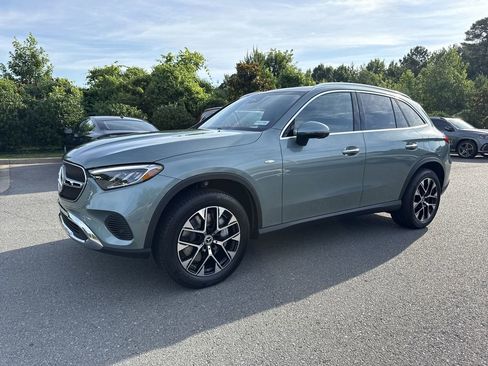 New 2025 Mercedes-Benz GLC 350e 4MATIC image 7