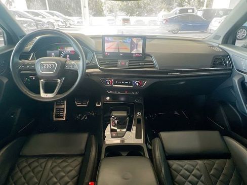 Used 2024 Audi SQ5 Premium Plus w/ Premium Plus Package image 28