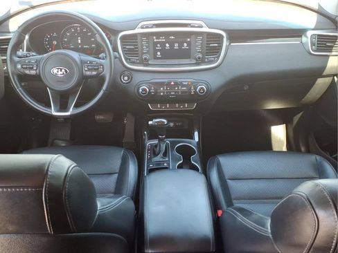 Used 2018 Kia Sorento EX FWD image 18
