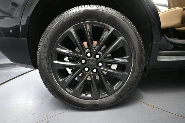 Used 2019 Cadillac XT5 Platinum AWD/4WD image 11