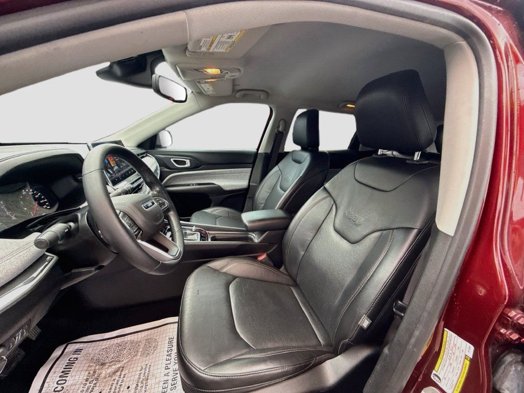 Used 2022 Jeep Compass Latitude AWD/4WD image 23