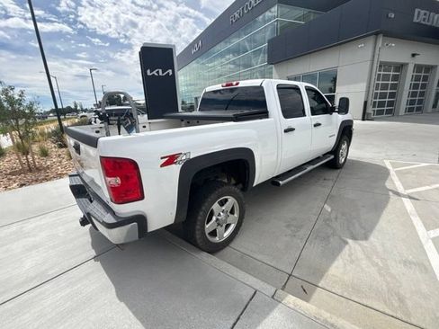 Used 2013 Chevrolet Silverado 2500 LT w/ Interior Plus Package AWD/4WD image 3
