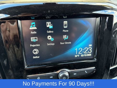 Used 2018 Chevrolet Traverse LT image 17