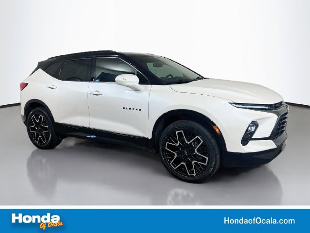 Used 2023 Chevrolet Blazer RS FWD image 1