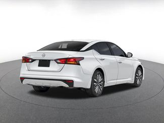 Used 2025 Nissan Altima 2.5 SV FWD video 2
