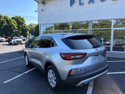 Used 2023 Ford Escape Active w/ Tech Pack #2 AWD/4WD image 3