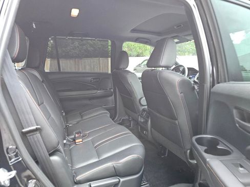 Used 2023 Honda Passport TrailSport image 13