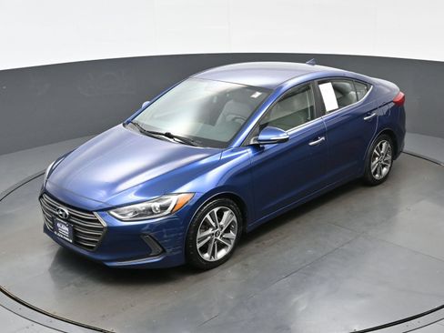 Used 2017 Hyundai Elantra Limited FWD image 31