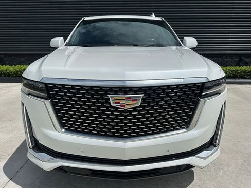 Used 2022 Cadillac Escalade Premium Luxury w/ Performance Package AWD/4WD image 8