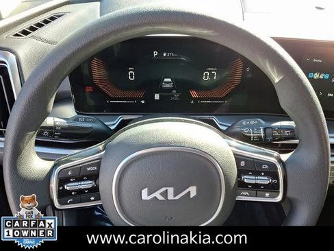 Used 2025 Kia Sorento LX image 18