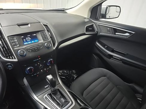Used 2017 Ford Edge SEL AWD/4WD image 29