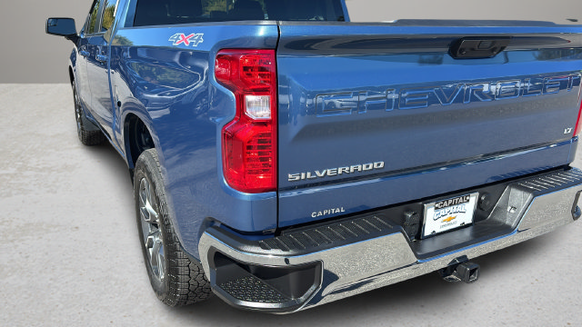 Used 2024 Chevrolet Silverado 1500 LT AWD/4WD image 39