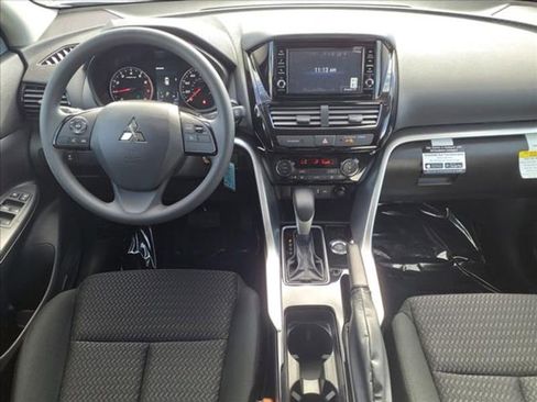 Used 2024 Mitsubishi Eclipse Cross ES image 13