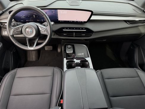 Certified 2025 Buick Enclave Preferred image 11