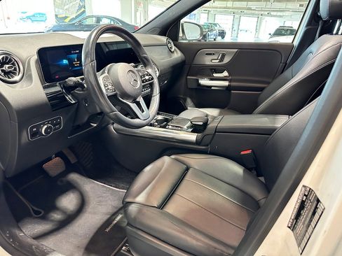 Certified 2021 Mercedes-Benz GLA 250 4MATIC image 5