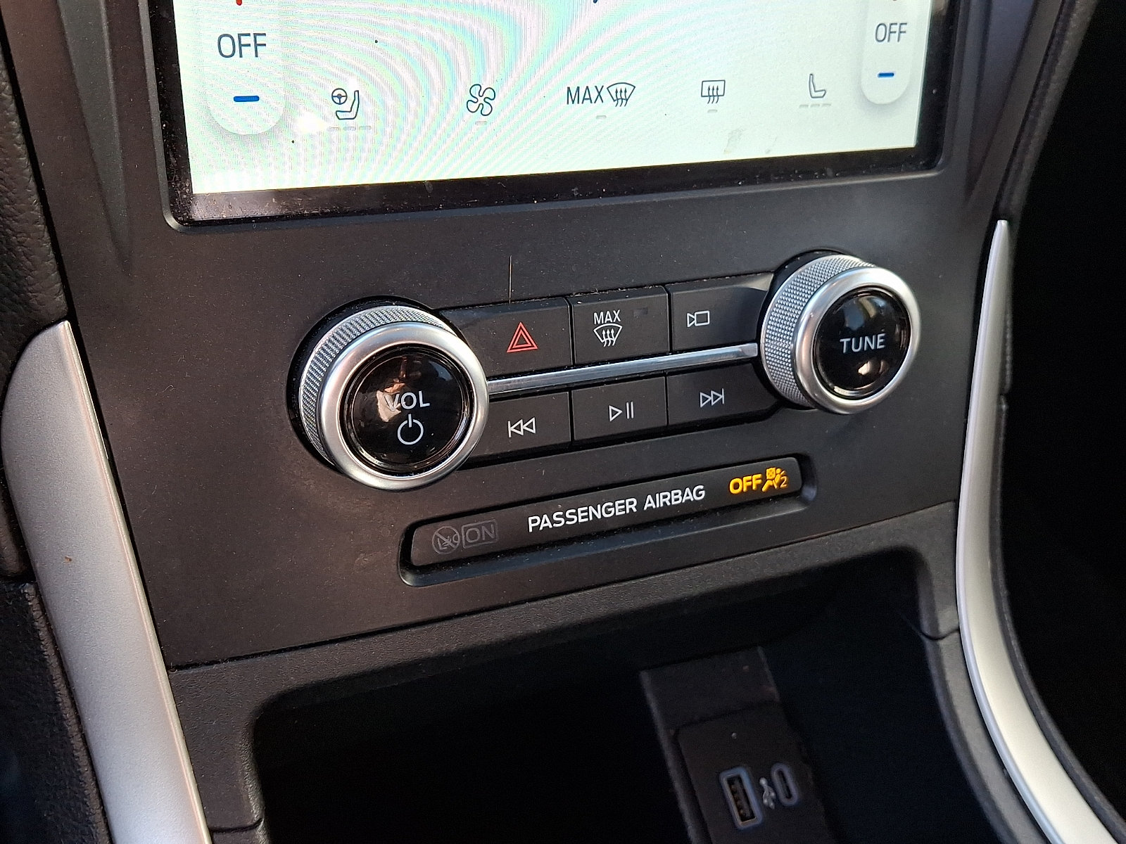 Used 2024 Ford Edge SEL w/ Convenience Package AWD/4WD image 17
