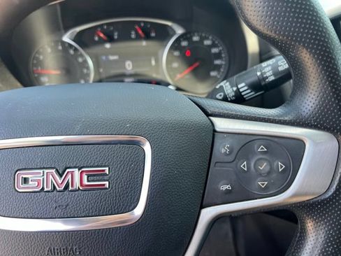 Used 2024 GMC Terrain SLE w/ Driver Convenience Package AWD/4WD image 16