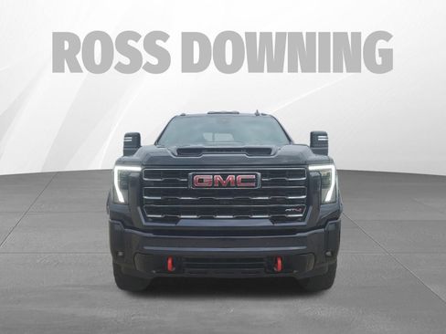 Used 2025 GMC Sierra 2500 AT4 w/ AT4 Preferred Package image 3