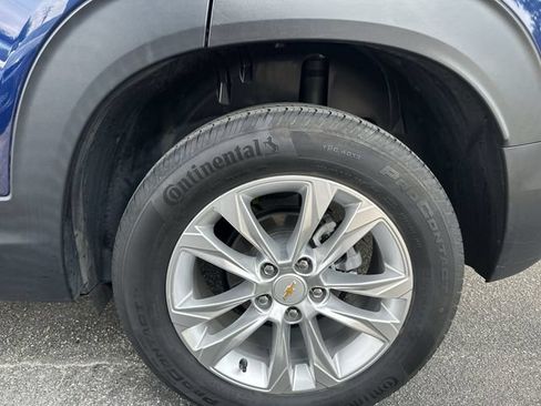 Used 2023 Chevrolet TrailBlazer LS FWD image 10