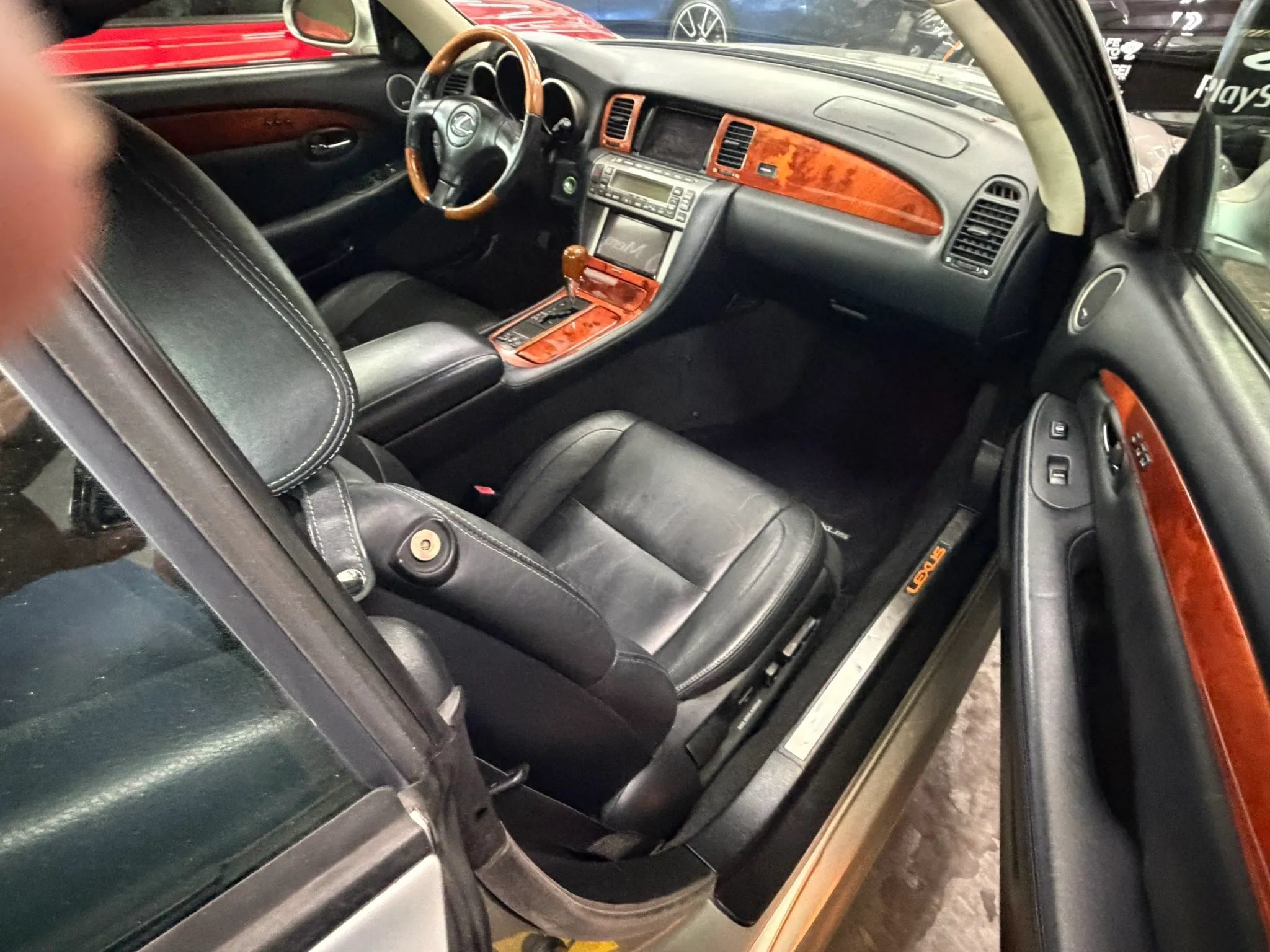 Used 2002 Lexus SC 430 Convertible RWD image 8