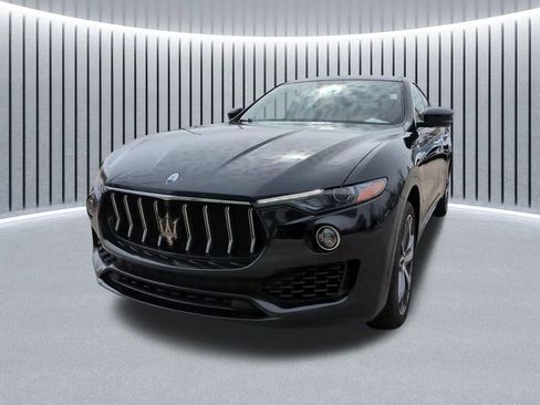 Used 2023 Maserati Levante GT AWD/4WD image 15
