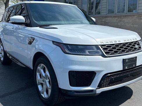 Used 2018 Land Rover Range Rover Sport HSE AWD/4WD image 4
