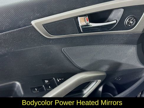 Used 2012 Hyundai Veloster image 21