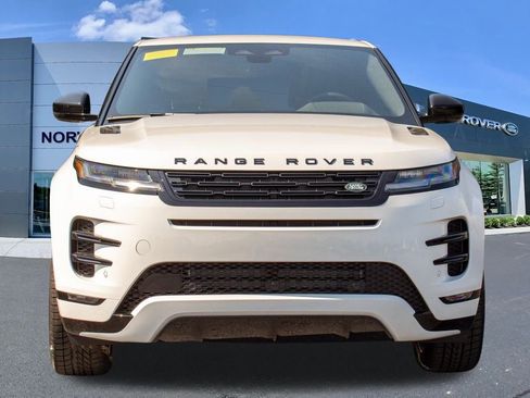 New 2024 Land Rover Range Rover Evoque Dynamic SE image 2