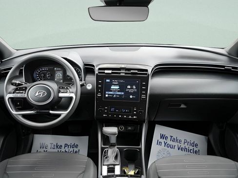 Certified 2024 Hyundai Santa Cruz SEL FWD image 15