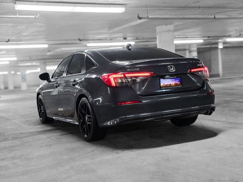 Used 2024 Honda Civic Sport image 5