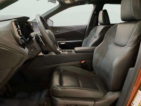 Used 2024 Lexus RX 350 AWD w/ Convenience Package image 14