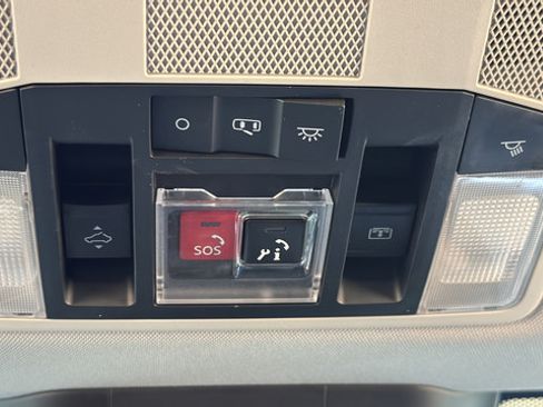 Used 2023 Mitsubishi Eclipse Cross AWD image 24