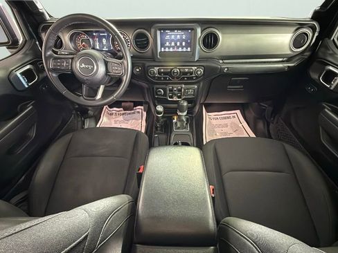 Used 2022 Jeep Gladiator Sport image 29