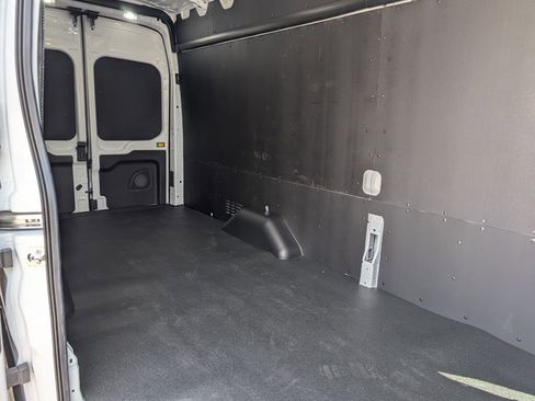 New 2026 Ford Transit 250 148 Medium Roof RWD image 13