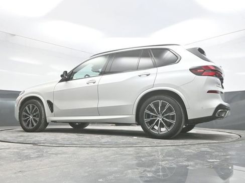Used 2025 BMW X5 xDrive40i image 33