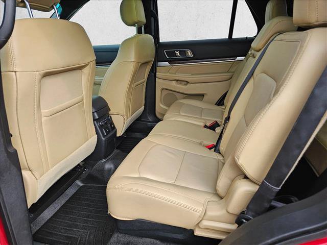 Used 2017 Ford Explorer Limited w/ Equipment Group 301A AWD/4WD image 18
