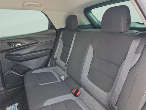 Used 2023 Chevrolet TrailBlazer LS image 21