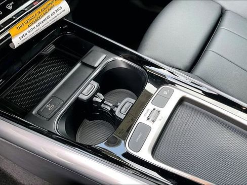 New 2026 Mercedes-Benz GLA 250 4MATIC image 11