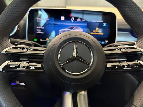 New 2025 Mercedes-Benz C 300 4MATIC Sedan image 28