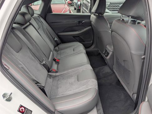 Used 2022 Hyundai Sonata N Line image 11