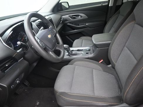 Used 2021 Chevrolet Traverse LS FWD image 12